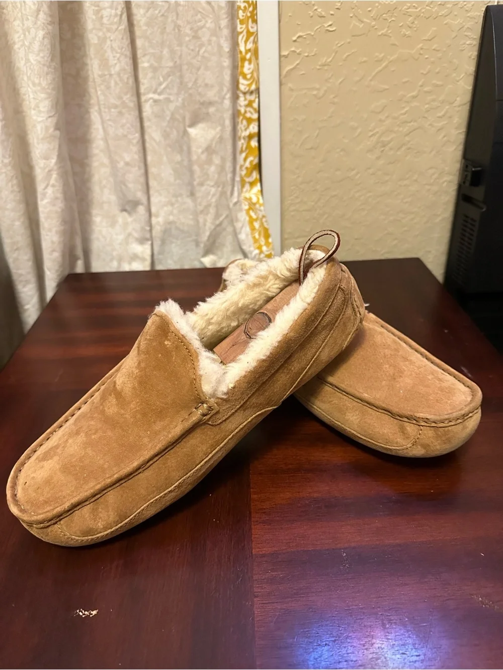 Mens UGG Ascot Tan Brown Suede Lined Slippers Shoes Moccasins Loafers Size 11
